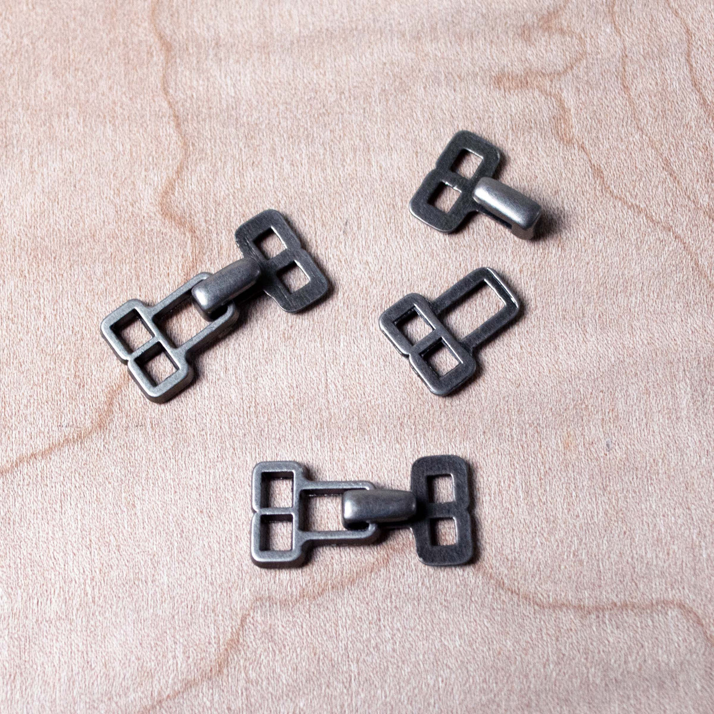 Bauhaus Hook & Eye in Gunmetal