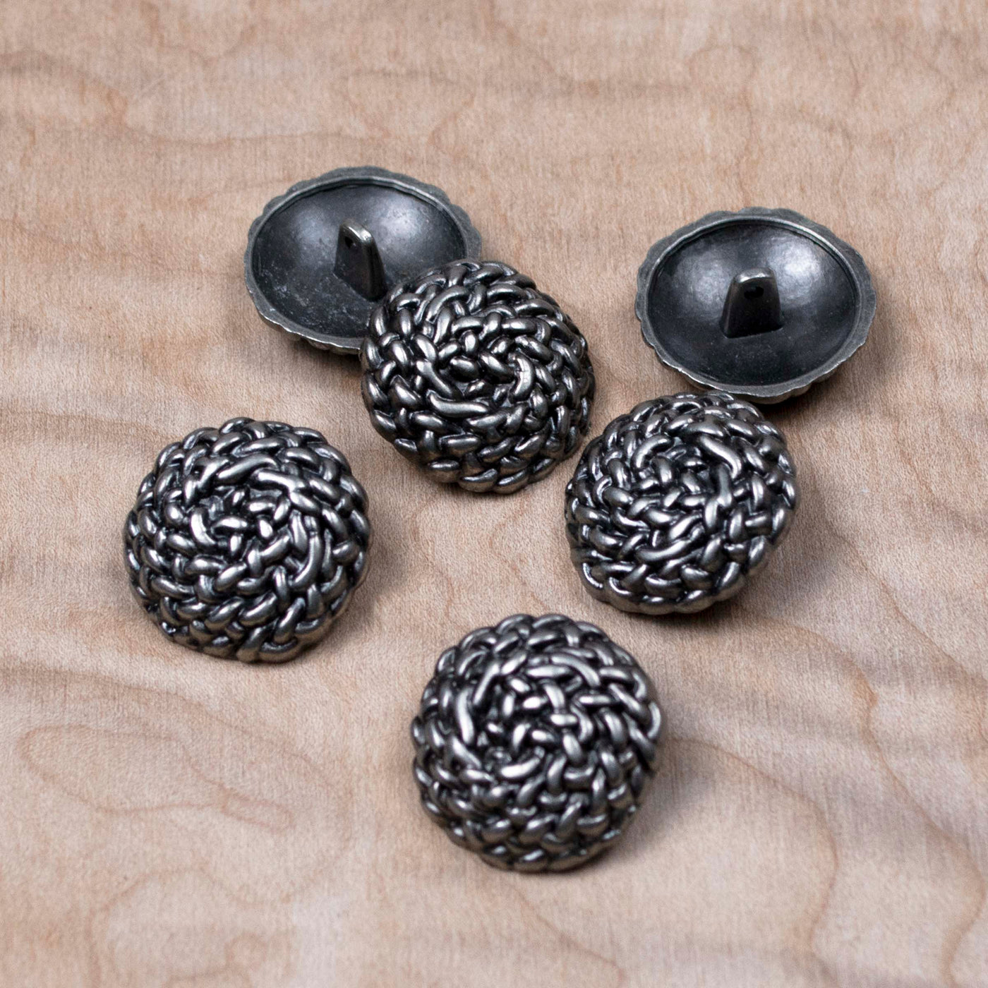 Coiled Chain Button