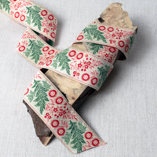Christmas Garland Jacquard Ribbon ford-embellish-trims Ribbon.