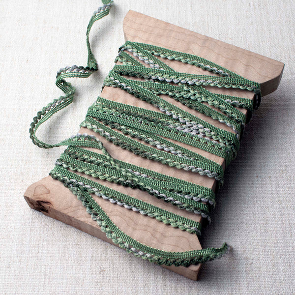 Green Hues Variegated Edging ford-embellish-trims Piping.