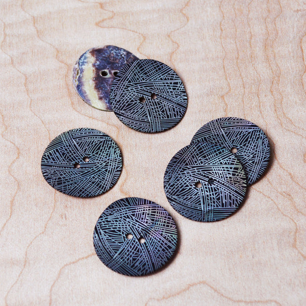 Etched Thatch Shell Button