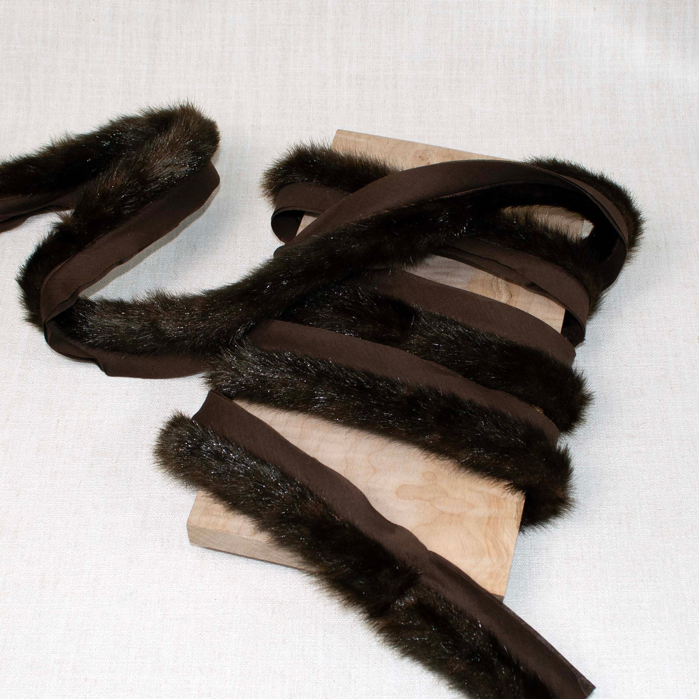 Faux Fur Piping in Rich Brown